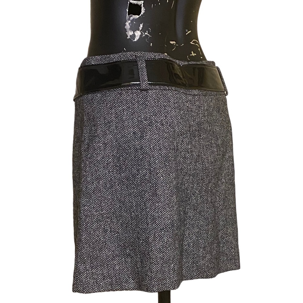 NEW Laundry by Shelli Segal Wool Tweed Front Pleat Mini Skirt in Black - Picture 3 of 6